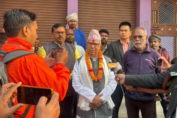 सजगताका साथ मत प्रयोग गर्न माधव नेपालको आग्रह